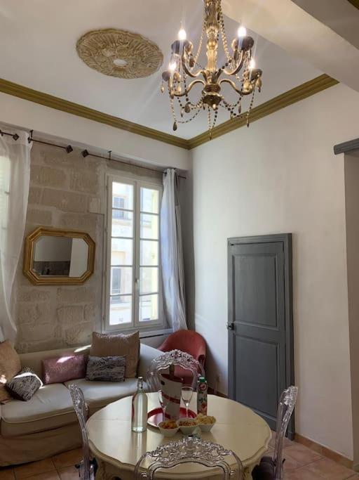 Magnifique Appartement Plein Coeur Avignon Intra-Muros Exterior photo