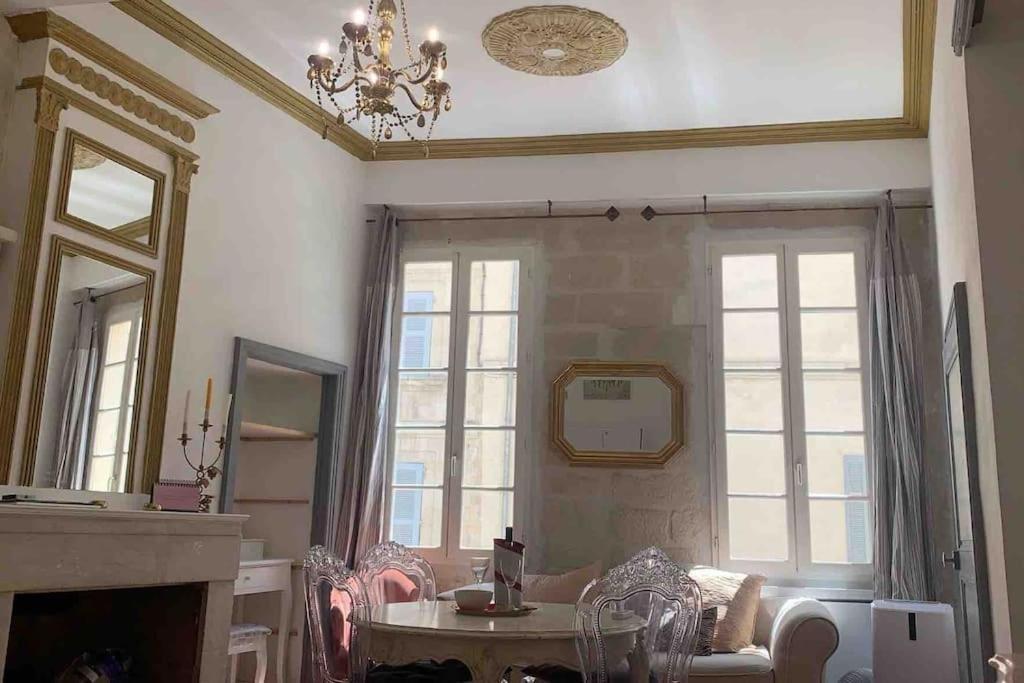 Magnifique Appartement Plein Coeur Avignon Intra-Muros Exterior photo